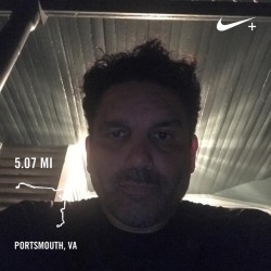 5miles down #5miles #nightrun  #757runner #bmr757 #nike #nikefuelfriends #nikerunthistownportsmouthva #nikejustdoit✔️ #nikeflyknitracer #runnersofinstagram #getupgetoutgetactive