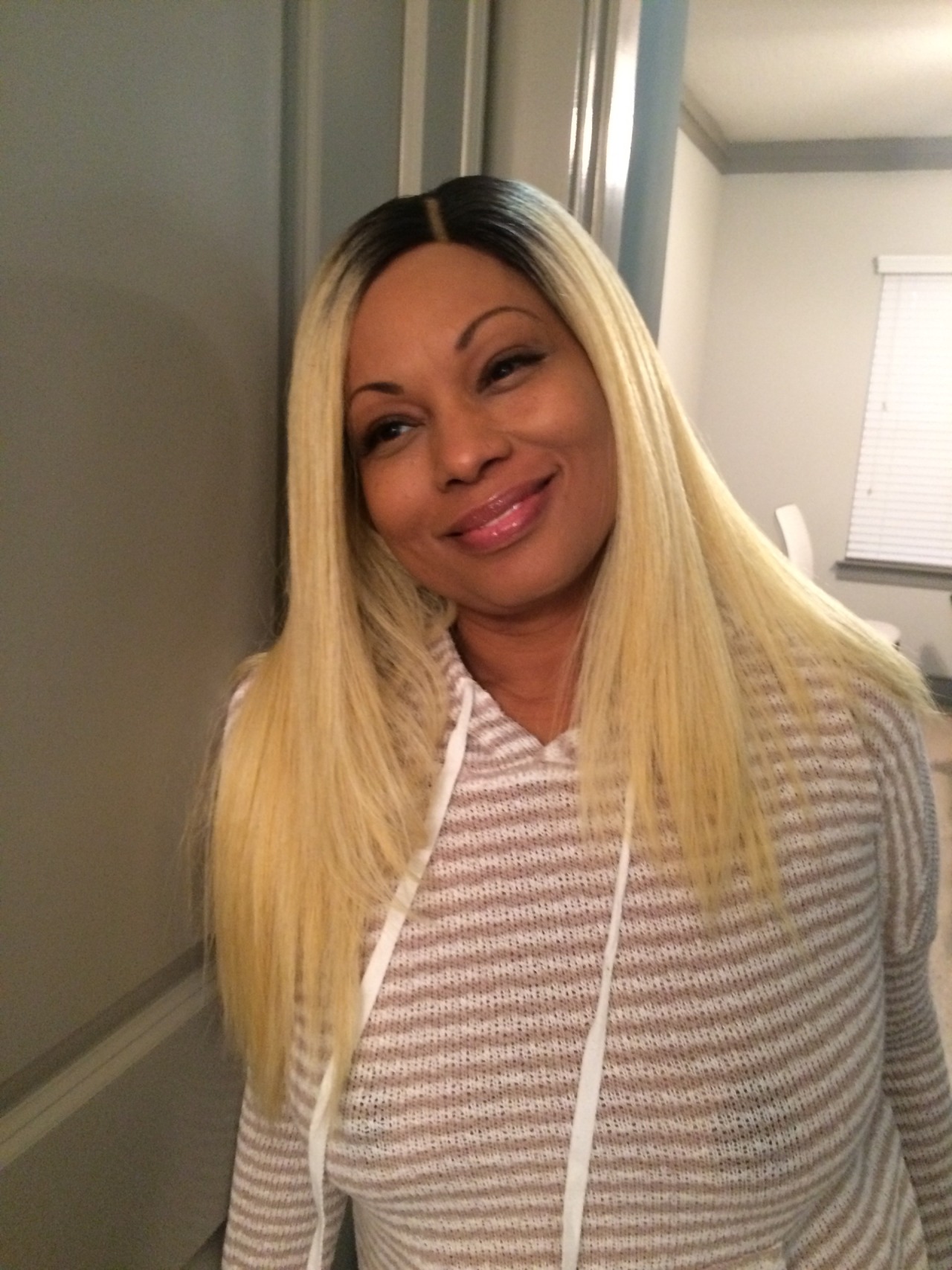 prettyboyshyflizzy:  truuqueen:  I have to beg her to smile in photos but either