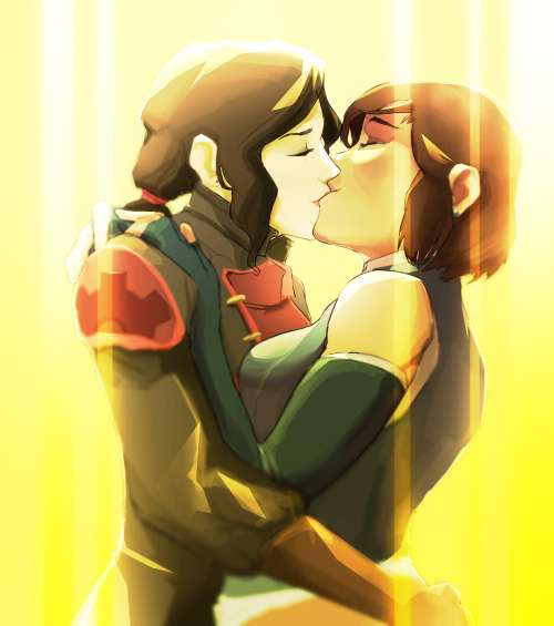 txepvi:  princesswahwah:  txepvi:  I love these two- thanks for the journey, team avatar   I love seeing my friend’s art on my dash !!!! The kiss on this is so good I struggle with that.  THANK YOU SO MUCH I’m really glad you like it!