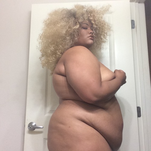 marfmellow:  fat from the side  