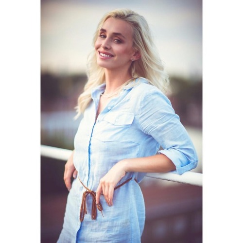 All I can do is smile… #model #czech #blonde #rooftop #sunnyday #smile #forguysmag #elixrmag 