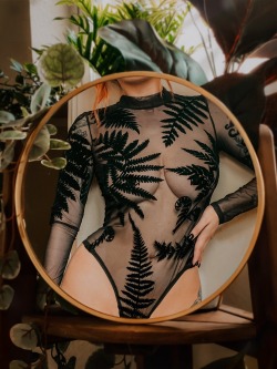 spookyy-foxx:New favorite bodysuit 🌿