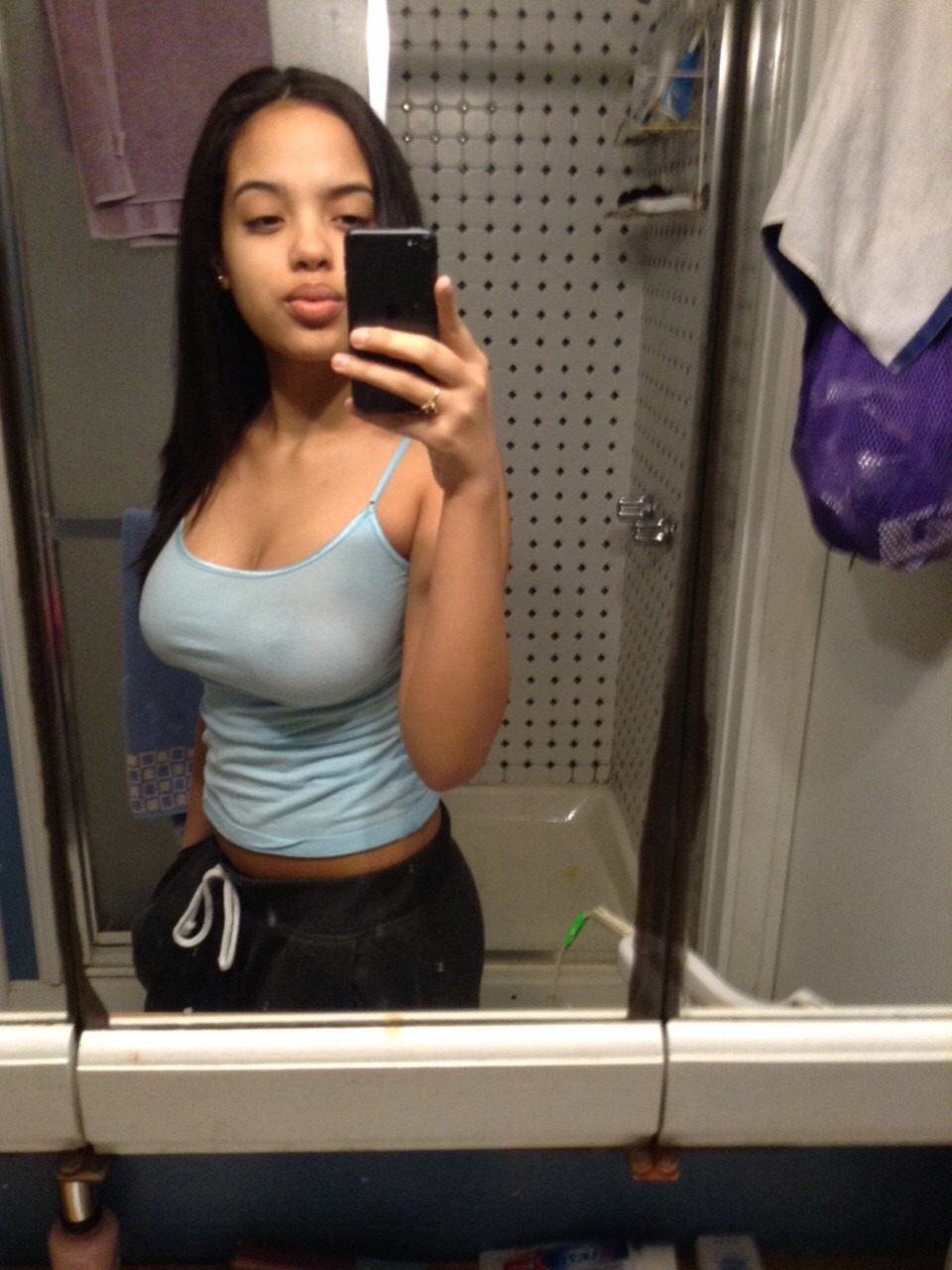 allthetitsyoucanhandle:  allthetitsyoucanhandle: allthetitsyoucanhandle: Lil mama