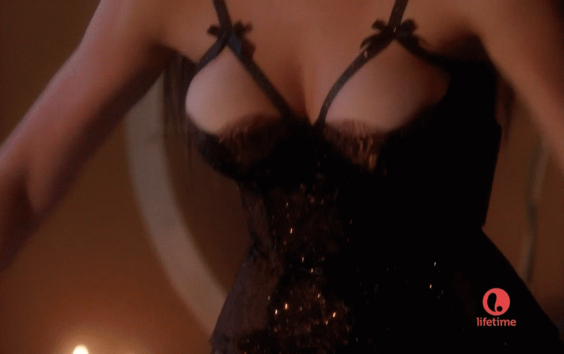 celebpicss:Jennifer Love Hewitt 