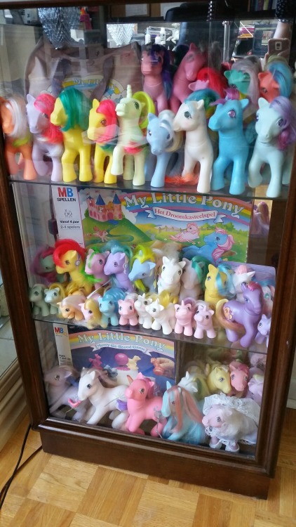 scenceable:  In october, I sold off about 4/5 of my collection of my little pony. This is what&rsquo