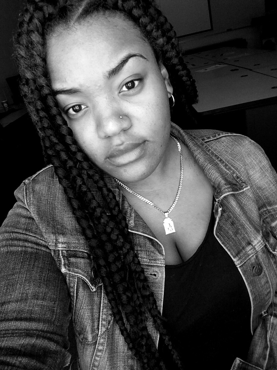 90svigilante:  A selfie a day keeps the negativity away 😁😊