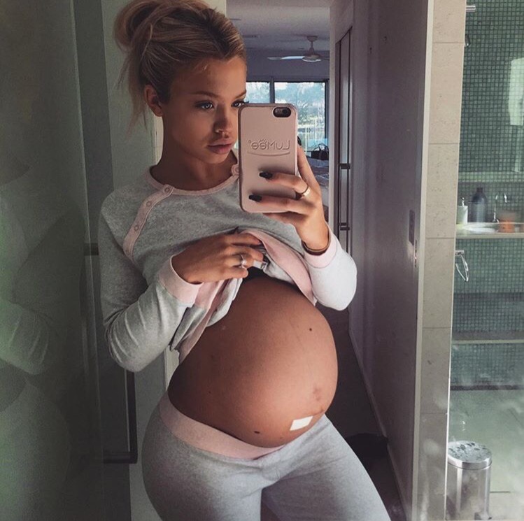 A reminder that one year ago Tammy Hembrow was the sexiest pregnant woman ever.Follow