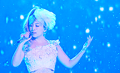 ∞ examples of Ayumi Hamasaki being flawless: COUNTDOWN LIVE 2013-2014