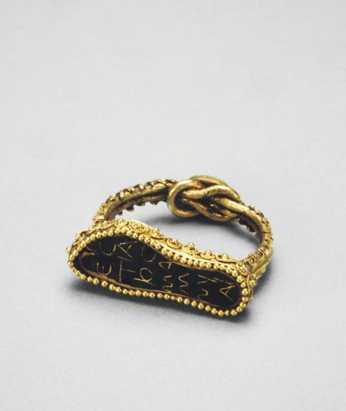 theancientwayoflife:~Ring with a Foot-Shaped Bezel.Date: Mid-2nd century BCPlace of finding: Krasnod