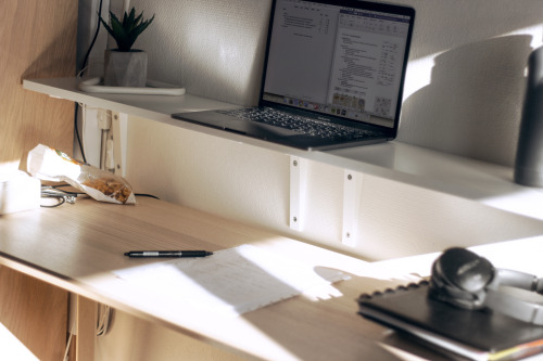 ambitiousandcaffeinated:Best thing about working from home: More natural lighting than in my uni’s l