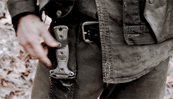 alexsexklaus:  the walking dead meme » seven characters [2/7] » Daryl Dixon   I