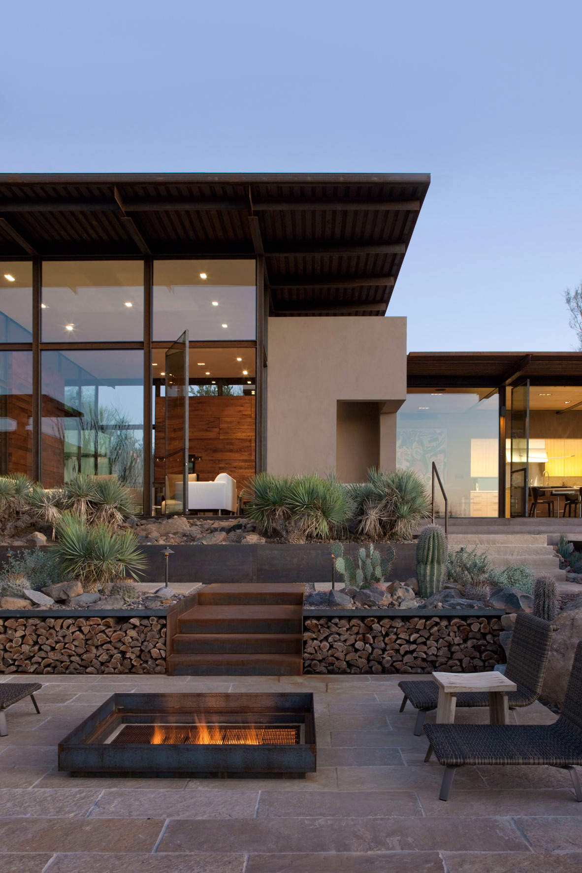 hyper-caine:  The Brown Residence | © | HC 