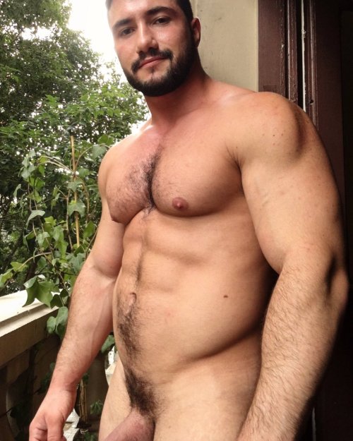 cum-in-me-bro: Mmmm Big Daddy **If you would like to be featured on Cum In Me Bro, submit your pics that you’d like to share! I’d love to see your dicks boys!** 