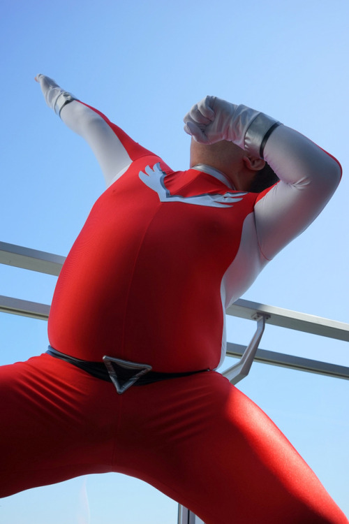 hidechub:  Power Rangers Another version  ひでレッド参上。  たまりません‼戦闘員になって襲い襲われたいっす‼