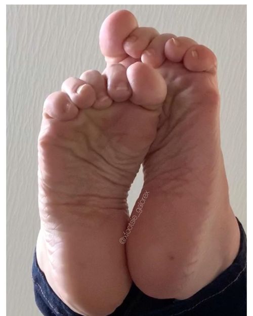 Beautiful wrinkly sole packages available Drop me a like if you love wrinkly soles?. . . . . .#wri