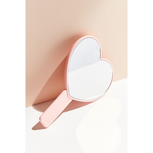 Heart Hand Mirror ❤ liked on Polyvore (see more Urban Outfitters)