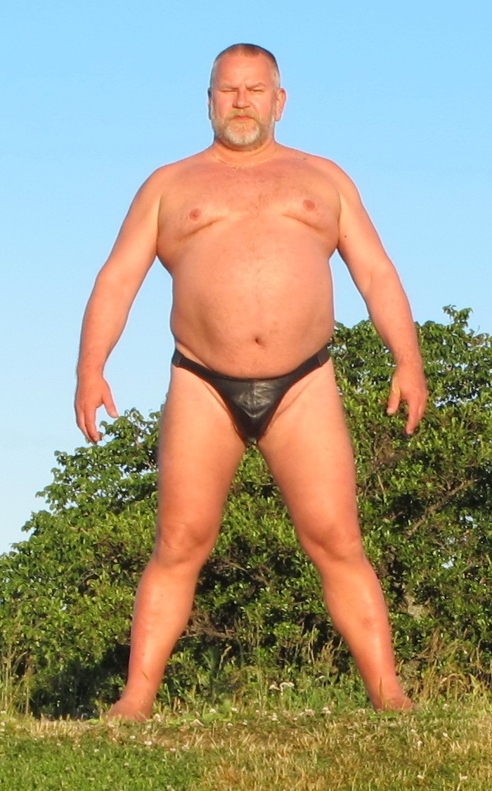 bemach:  Join Chaturbate…Dads, bears and chubs online, 100% free