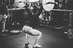 barbells-and-fortitude:  Instagram: @ericalivoti 