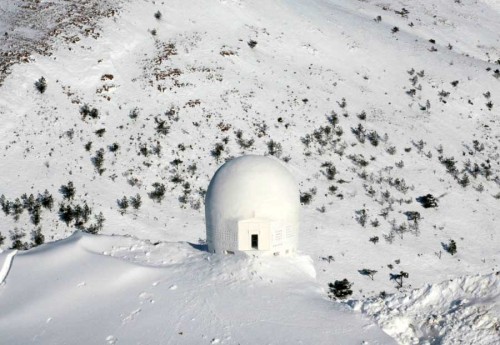 Baukuh - Hatlehol Church,  Ålesund, Norway, 2010. Via.