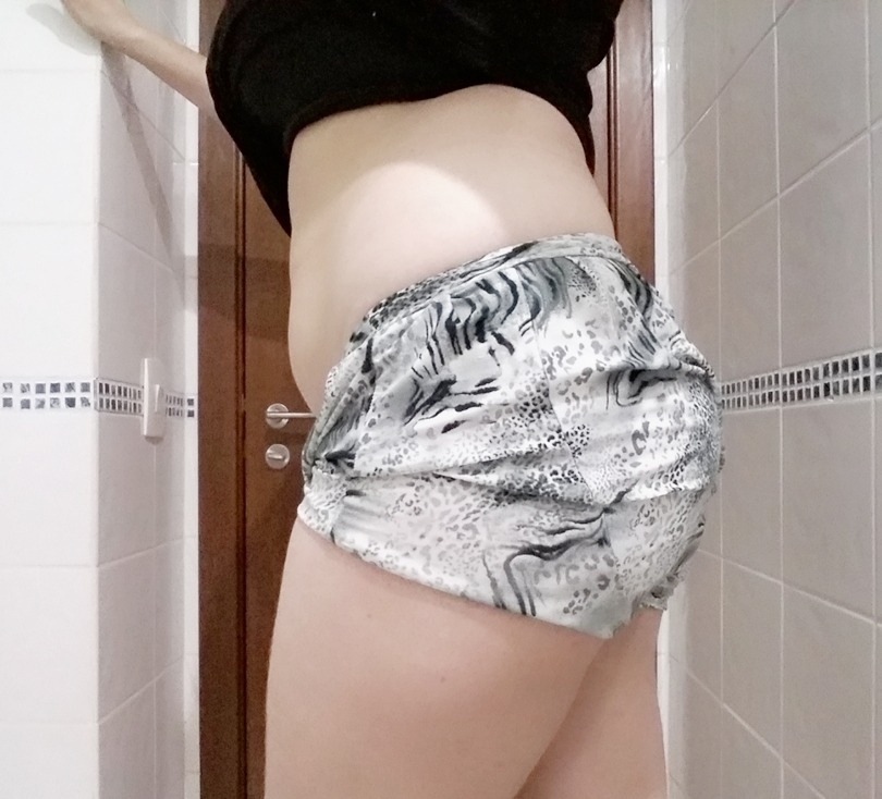 videos-whatsapp4:  Hoje fez aquele calor gostoso, ai cê sabe né 😇CONTRIBUIÇÃO: