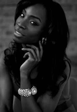 Softsoulagain:  Androfeminine:  Angelica Ross ~  The Advocate &Amp;Amp; Her Story