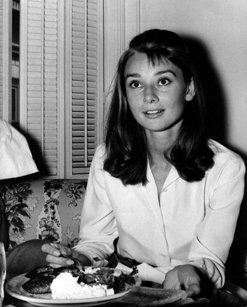 dicaprio-diaries:Audrey Hepburn