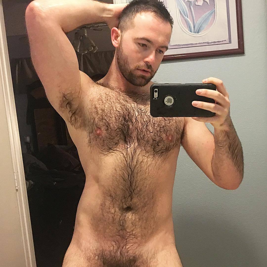 sweatyhairylickable:    http://sweatyhairylickable.tumblr.com for more hairy sweaty