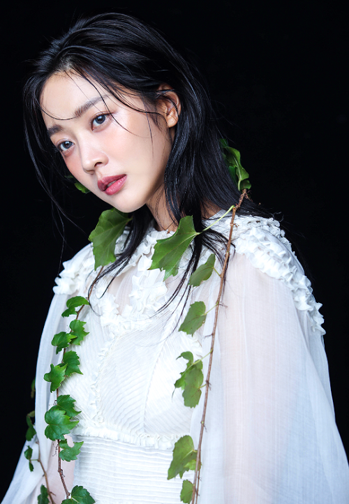 dramaintherain:Jo Bo Ah for DAZED KOREA : behind the scenes shoot (2020)  