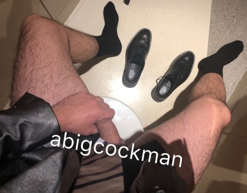 abigcockman: abigcockman: abigcockman: abigcockman2018vip 写字楼公厕正装尿尿打飞机精编版预告 抢先预览 大鸡吧撸起开大鸡吧黑袜喷精 ⬇️⬇️⬇