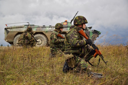 militaryarmament:Romanian soldiers conducting a Combined Arms Live Fire Exercise as part of Exercise