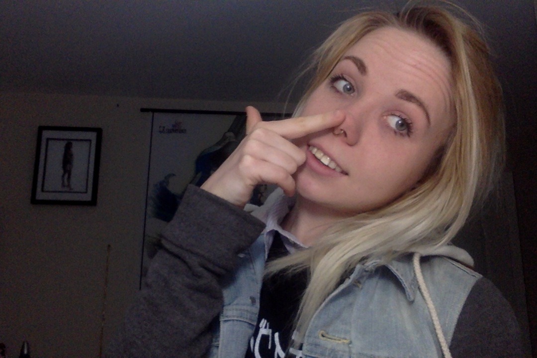 semeotic:  feelin myself!!!!  alex got good teeth yo