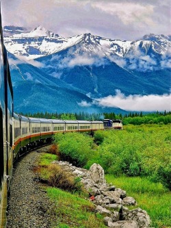 Riding the rails (approach to the Canadian