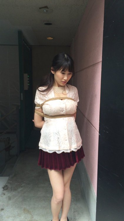 Porn japanesebdsmofficial:  Shibari Kinoko HajimeModel photos