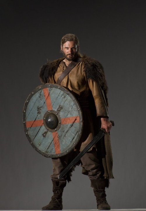 OH LOOK IT&rsquo;S CLIVE STANDEN AS A VIKING &hellip; named Rollo.(he plays the brother, obvs)
