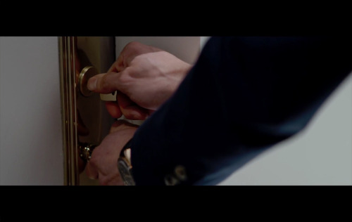 conspicuouslad:  tentacuddles:  nekoama:  pixelkitties:  So the Fifty Shades of Gray Grey trailer is out…  I laughed too hard at this  50 Grades of Hay  