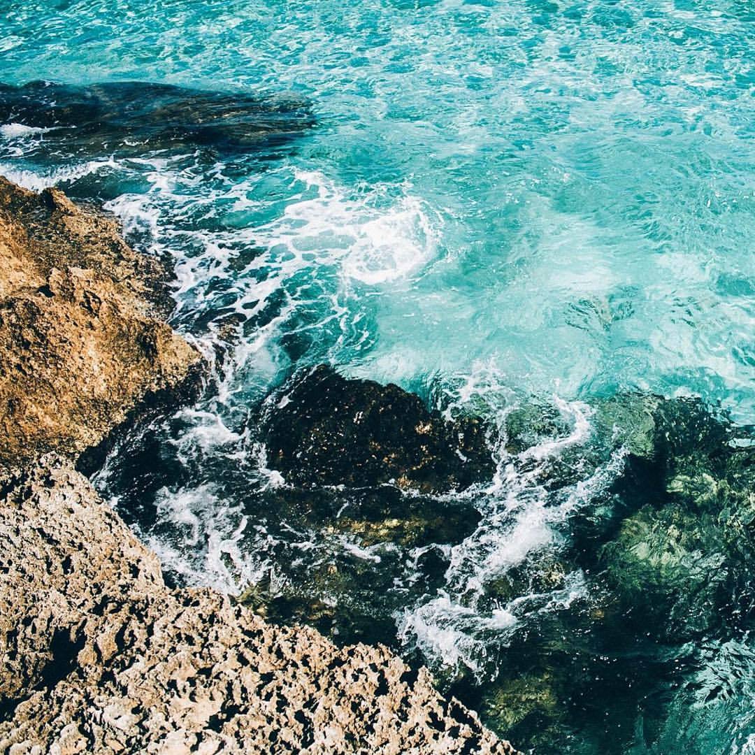 berriesflowersandsparkles:  Throwback to Sicily’s crystal clear water, summer warmth,