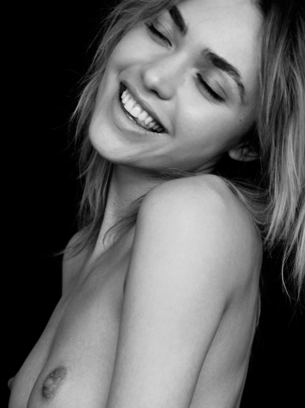 famousboobs:  Cora Keegan