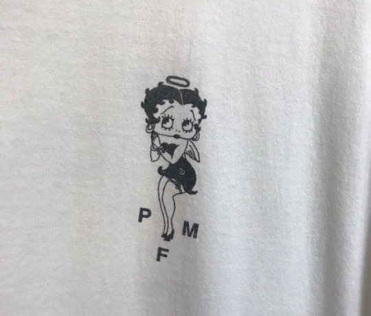 babyangel-jpg: babyangel-jpg:   Omg the shirt I just bought is insane I love    For everybody asking it’s a dead stock stray rats shirt :(  