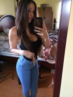 bigboobed-amateurhour:  Angie Varona dumping