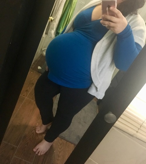 preggoalways: Pretty in blue …….