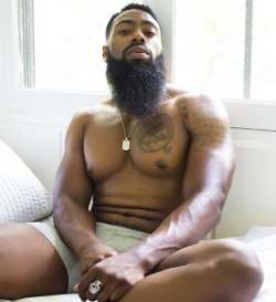 Black muscle nips and feet