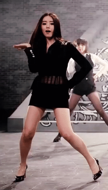 Jieun legs and thighs appreciation.