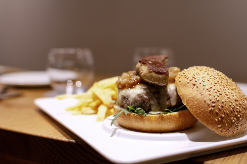 My last work at “THE SNOB”. The best burger in Barcelona. www.davidbueno.es