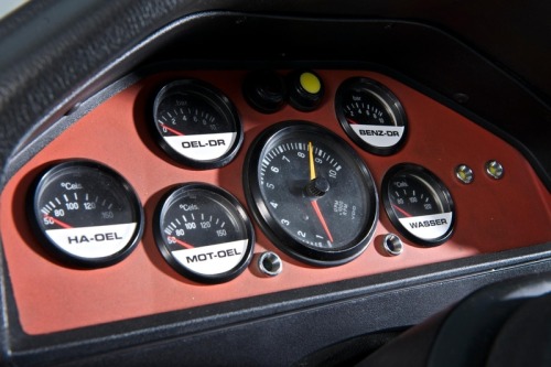 itsbrucemclaren:  BMW M3 E30 DTM 