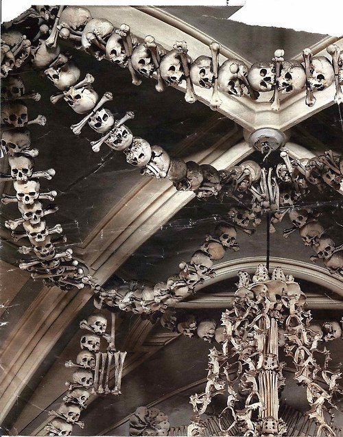 cadaver-expert:Part of the ceiling in the Sedlec Ossuary .