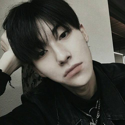 ulzzang boys icons •like or reblog if you save• all credit to owners ♡