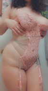 Porn Pics monaleashababyy:OnlyFans💕✨Pink lingerie