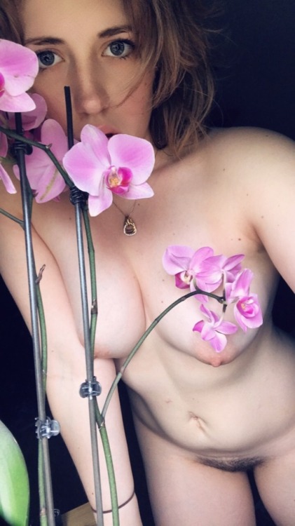 venus-untamed: “You can bring me flowers baby When I’m dead and gone”