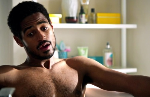 hotashellcelebmen:  More here :https://auscaps.me/2017/02/27/alfred-enoch-shirtless-in-how-to-get-away-with-murder-3-10-were-bad-people/