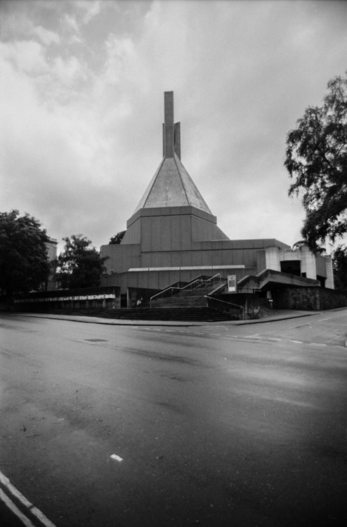 Bristol:  Clifton Cathedral Church of Ss Peter and Paul Architect:  Percy Thomas 